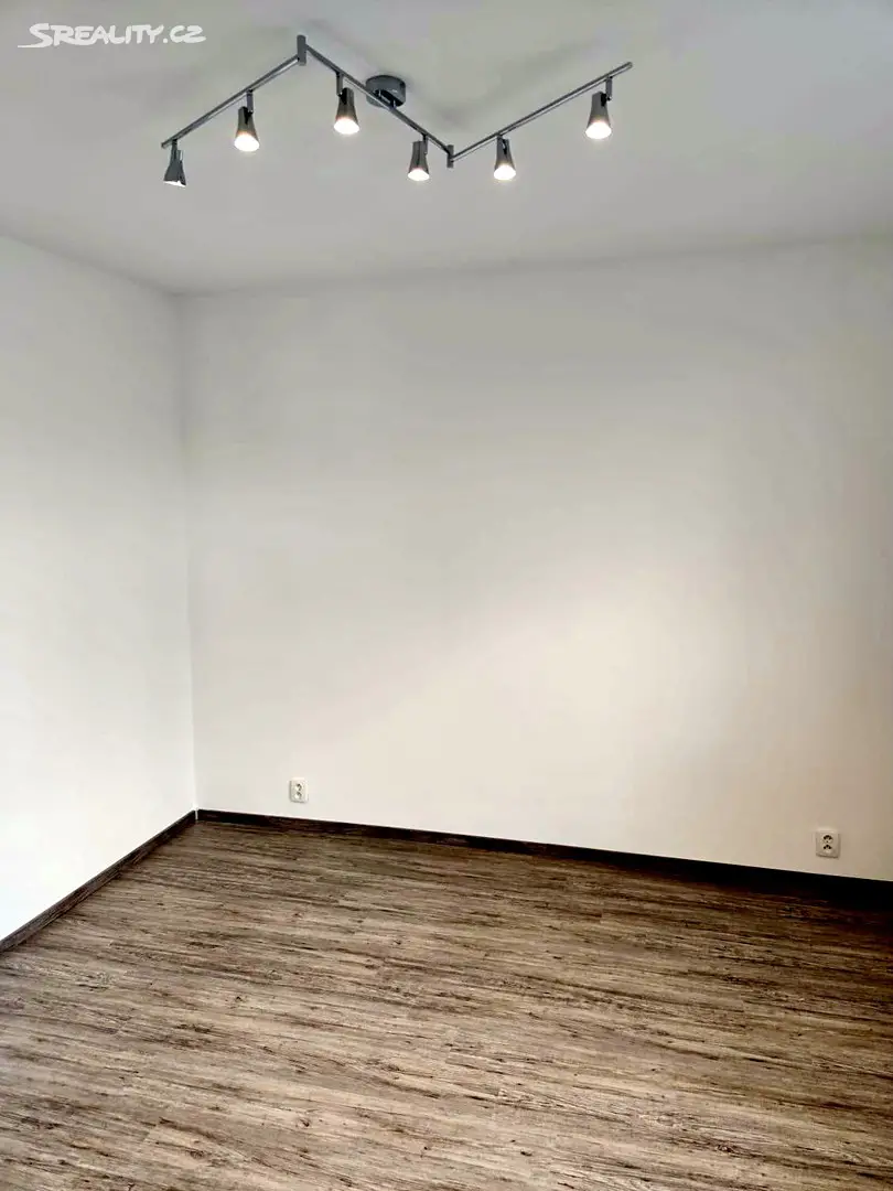 Pronájem bytu 3+1 78 m², Uzbecká, Brno - Bohunice