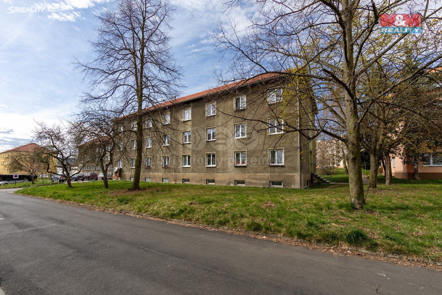 Prodej bytu 1+1 30 m², Závodu míru, Karlovy Vary - Stará Role