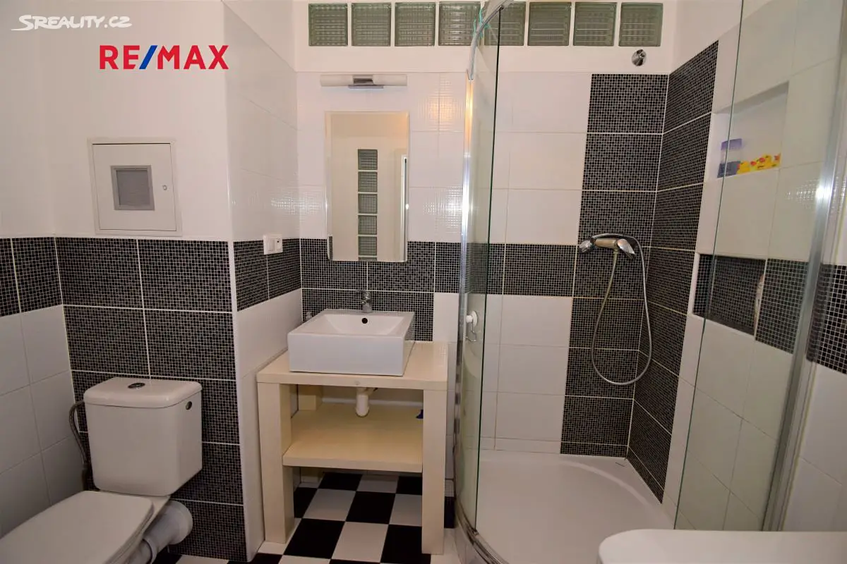 Prodej bytu 2+1 60 m², Doubravice, okres Strakonice