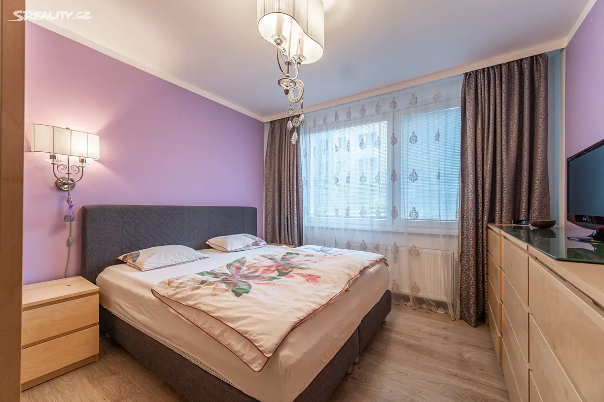 Pronájem bytu 3+1 68 m², Valentova, Praha 4 - Chodov