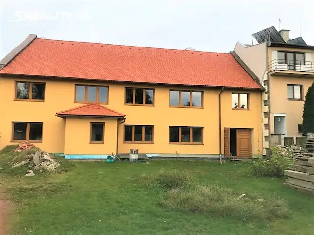 Prodej  rodinného domu 300 m², pozemek 2 491 m², Blatec, okres Olomouc