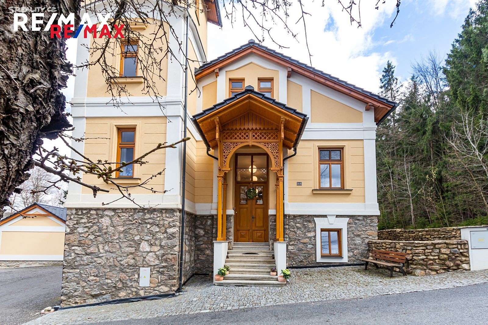 Prodej  rodinného domu 520 m², pozemek 2 366 m², Lázně, Prachatice - Prachatice II