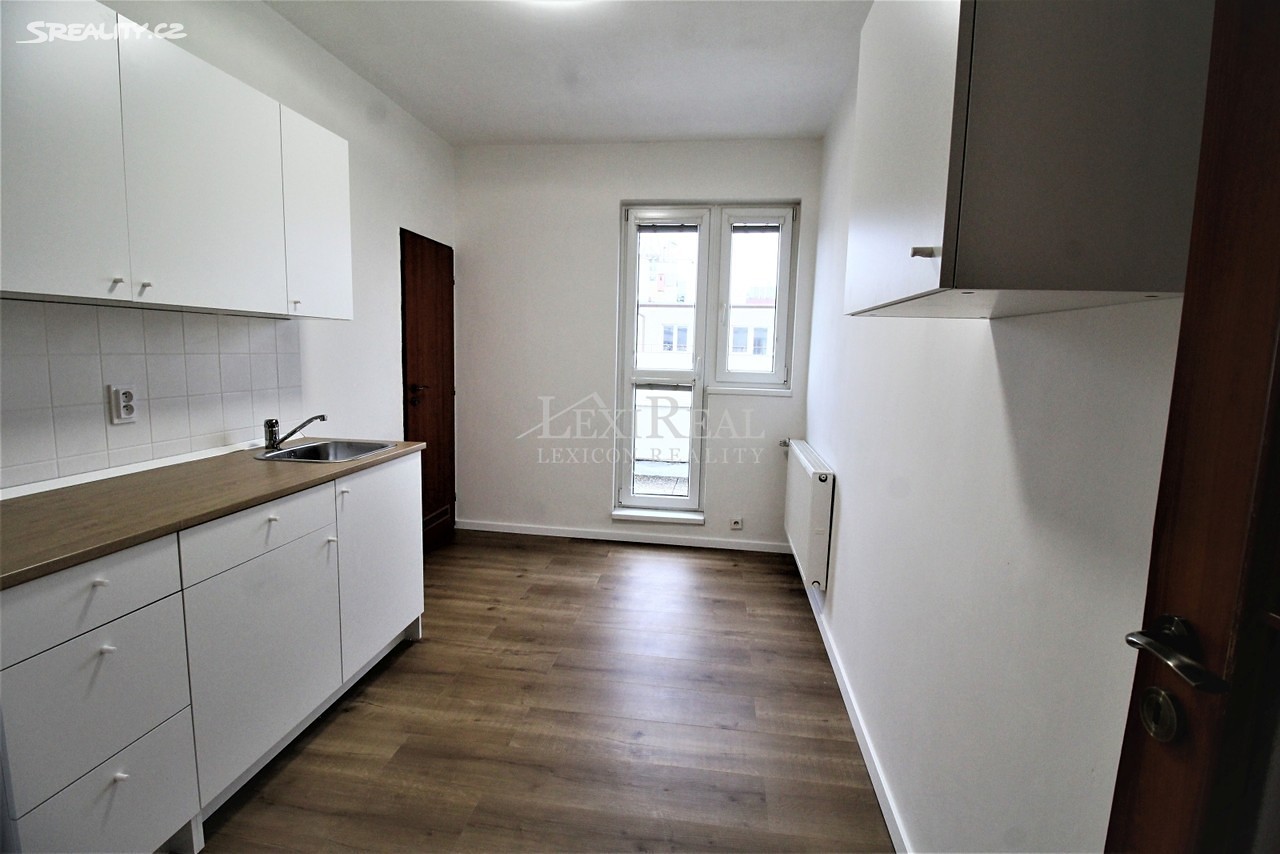 Pronájem bytu 1+1 45 m², Patočkova, Praha 6 - Břevnov