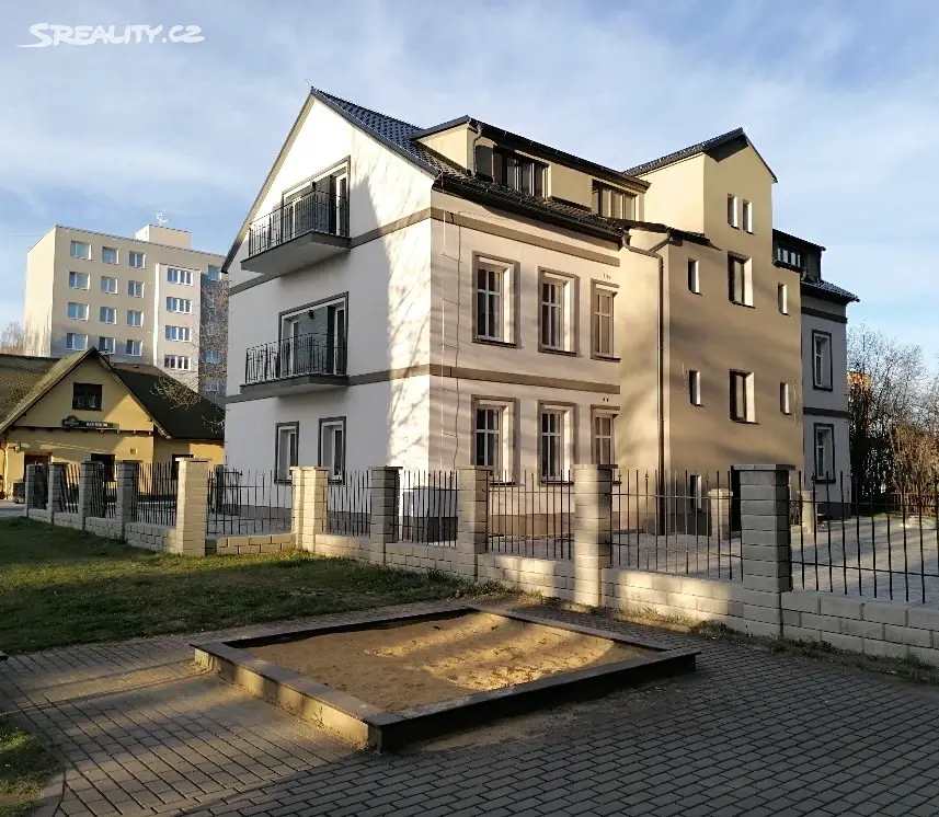 Pronájem bytu 2+1 40 m², Slezská, Frýdek-Místek - Frýdek