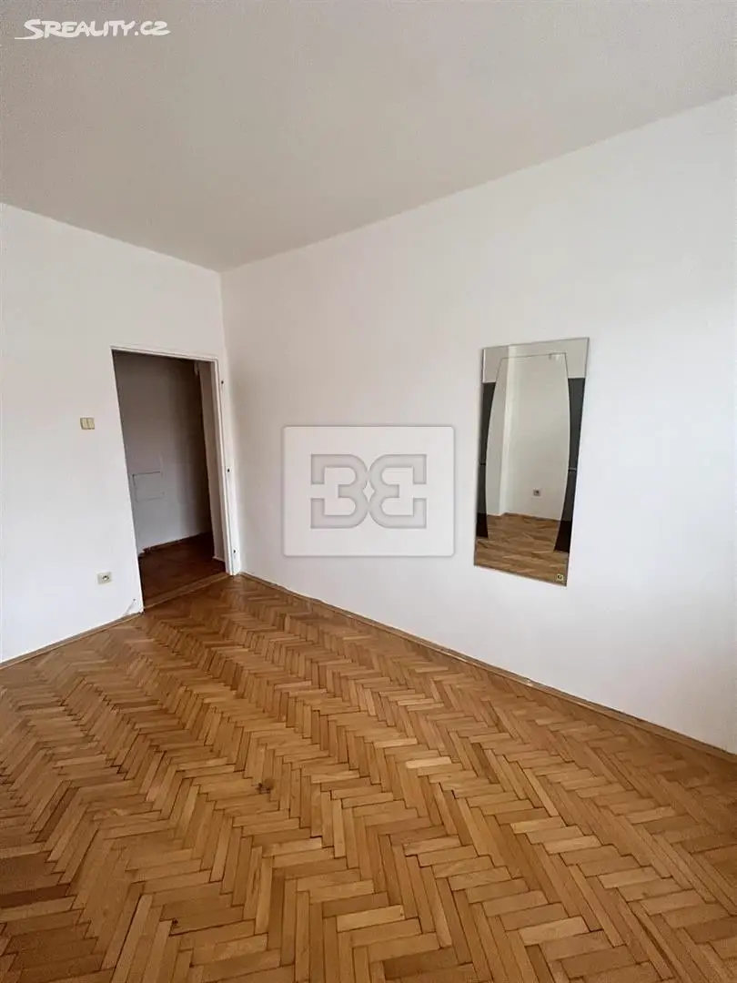 Pronájem bytu 2+1 70 m², Lvovská, Praha 10 - Vršovice