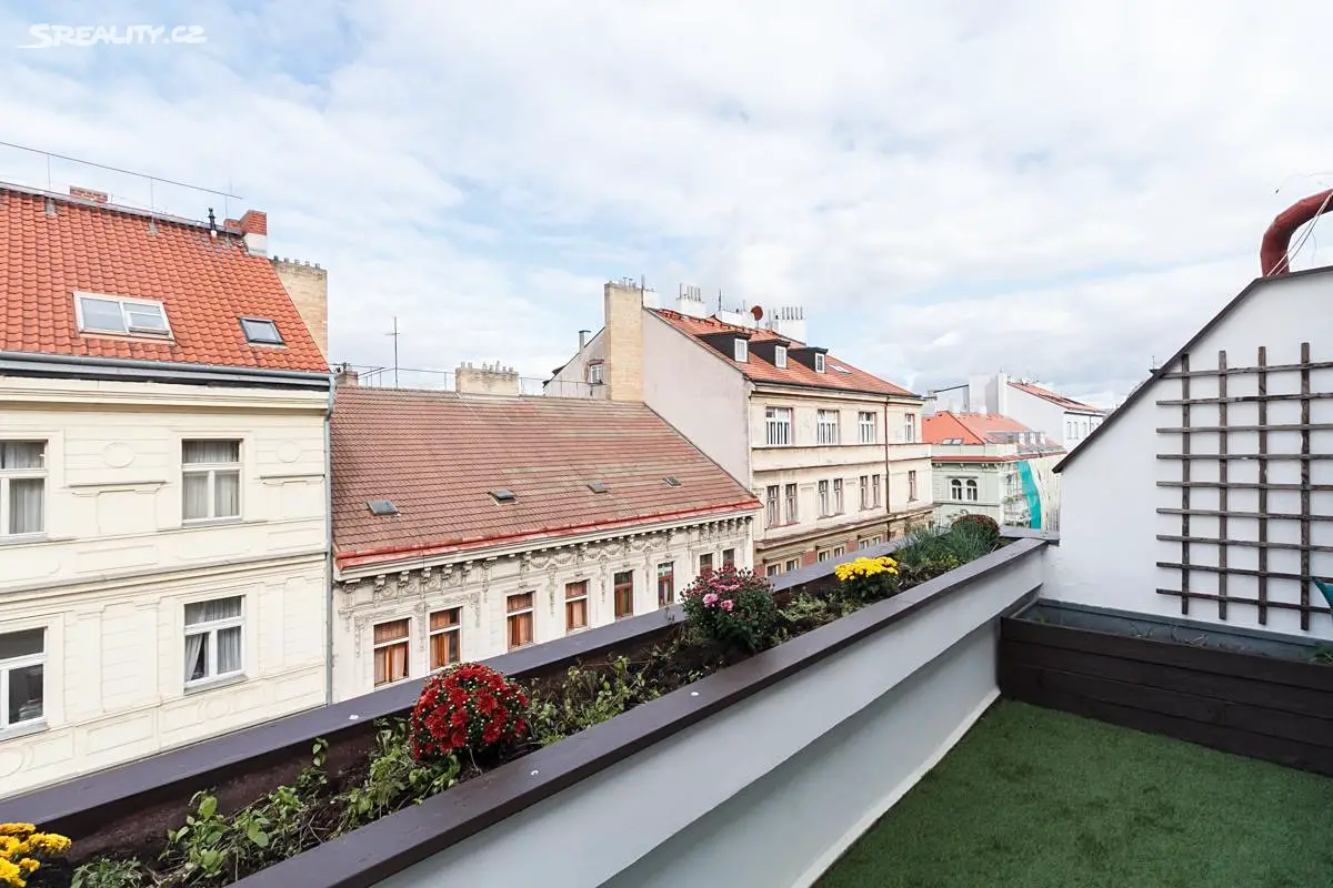 Pronájem bytu 5+kk 186 m² (Mezonet), Balbínova, Praha 2 - Vinohrady