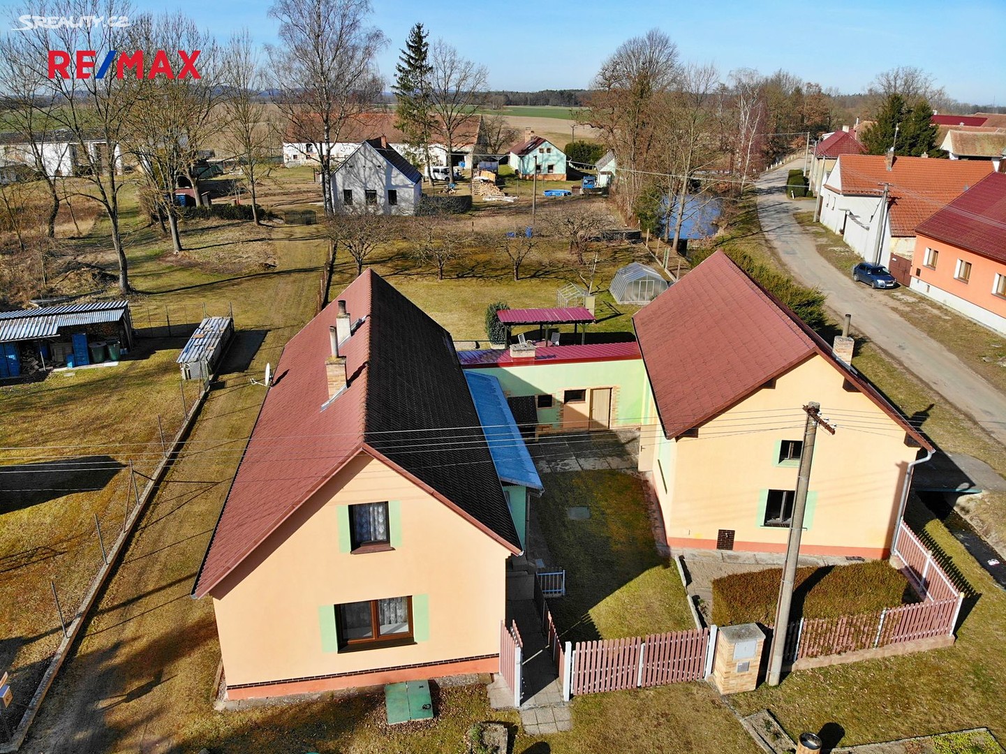 Prodej  chalupy 1 290 m², pozemek 1 290 m², Dívčice - Česká Lhota, okres České Budějovice