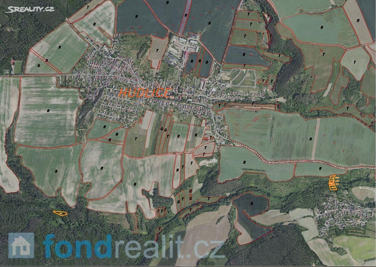 Prodej  pozemku 6 684 m², Hudlice, okres Beroun