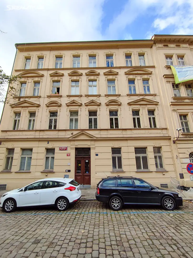 Pronájem bytu 1+1 28 m², Na Libušince, Praha 2 - Vyšehrad