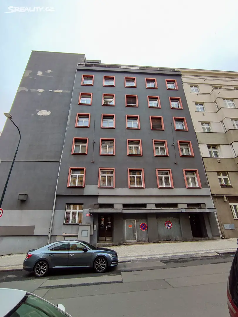 Pronájem bytu 2+1 59 m², Trojanova, Praha 2 - Nové Město