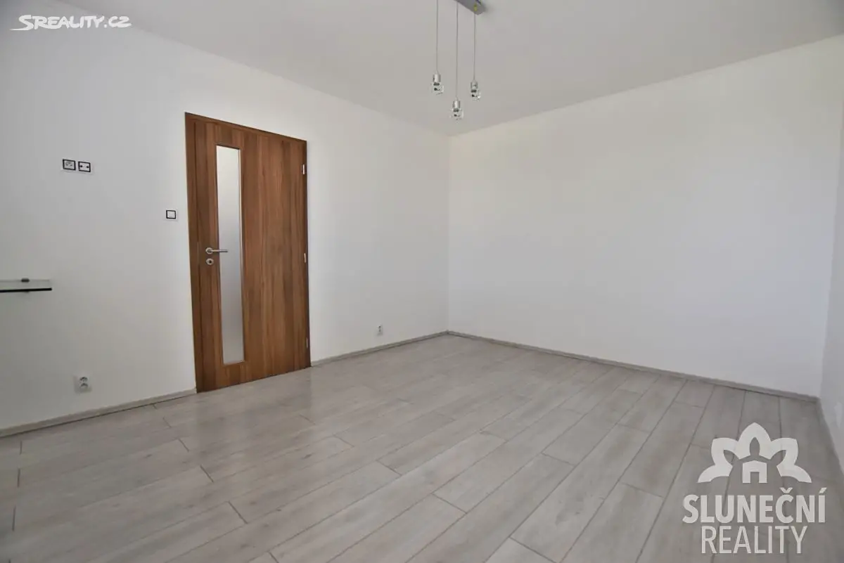 Pronájem bytu 3+1 72 m², Chaloupky, Veselí nad Moravou