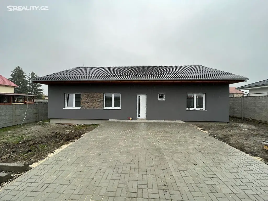 Pronájem  rodinného domu 100 m², pozemek 837 m², Lkáň, okres Litoměřice