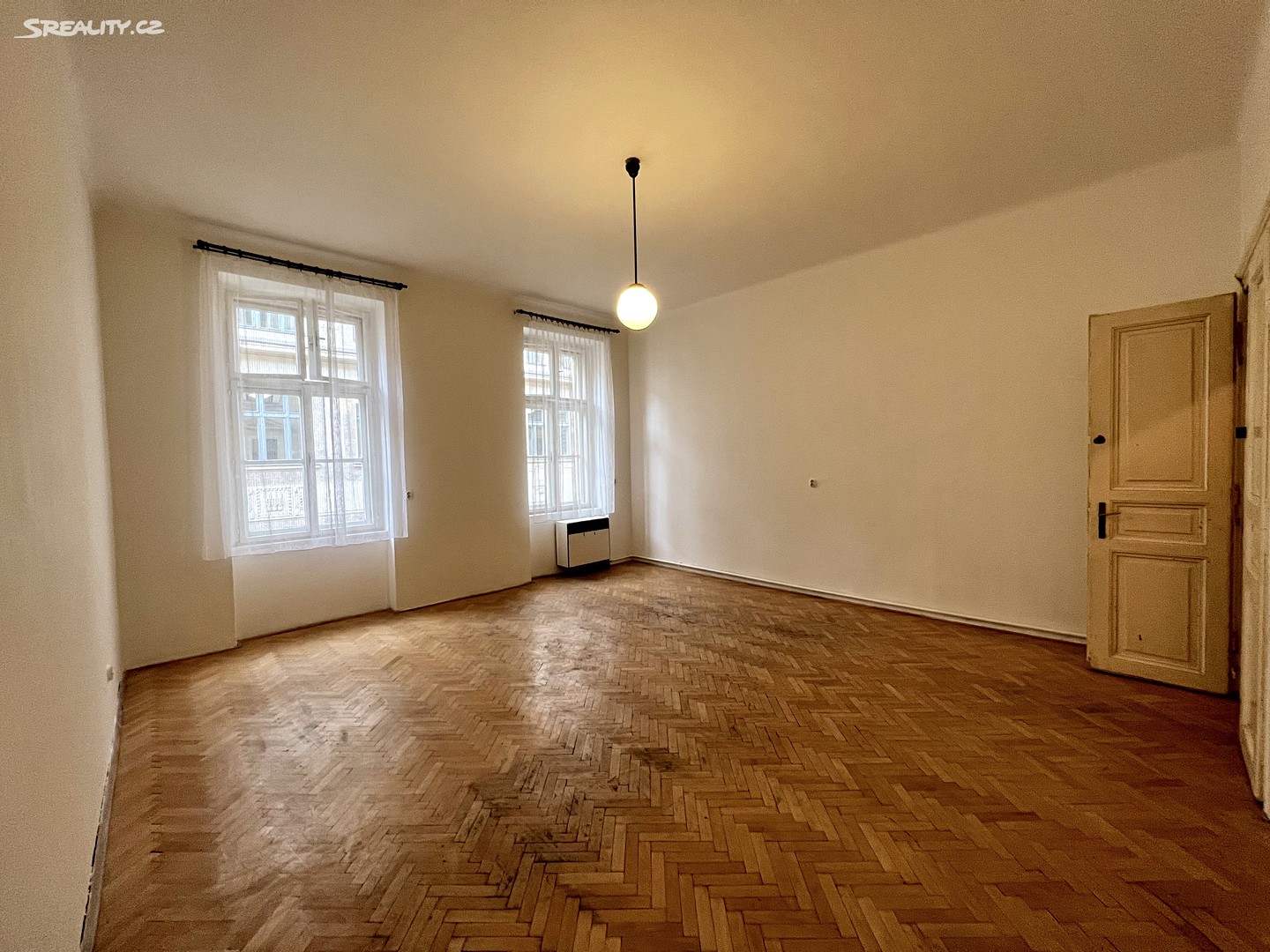 Prodej bytu 1+kk 42 m², Hradební, Praha 1 - Staré Město