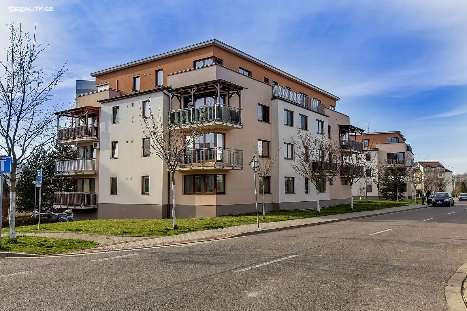Prodej bytu 2+kk 65 m², Dubinská, Pardubice - Studánka