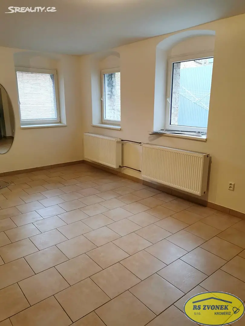 Pronájem bytu 1+kk 36 m², Olomoucká, Šternberk