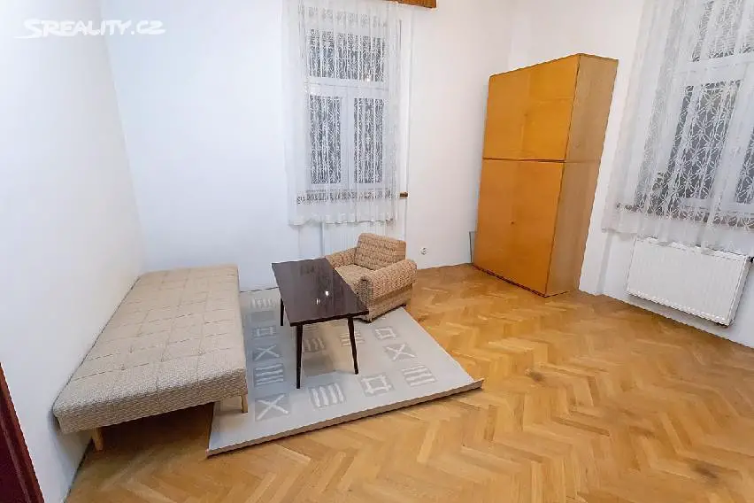 Pronájem bytu 1+1 38 m², Na Klikovce, Praha 4 - Nusle