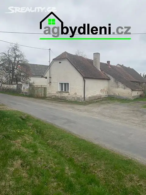 Prodej  rodinného domu 256 m², pozemek 852 m², Břežany, okres Klatovy