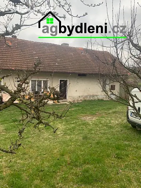 Prodej  rodinného domu 256 m², pozemek 852 m², Břežany, okres Klatovy