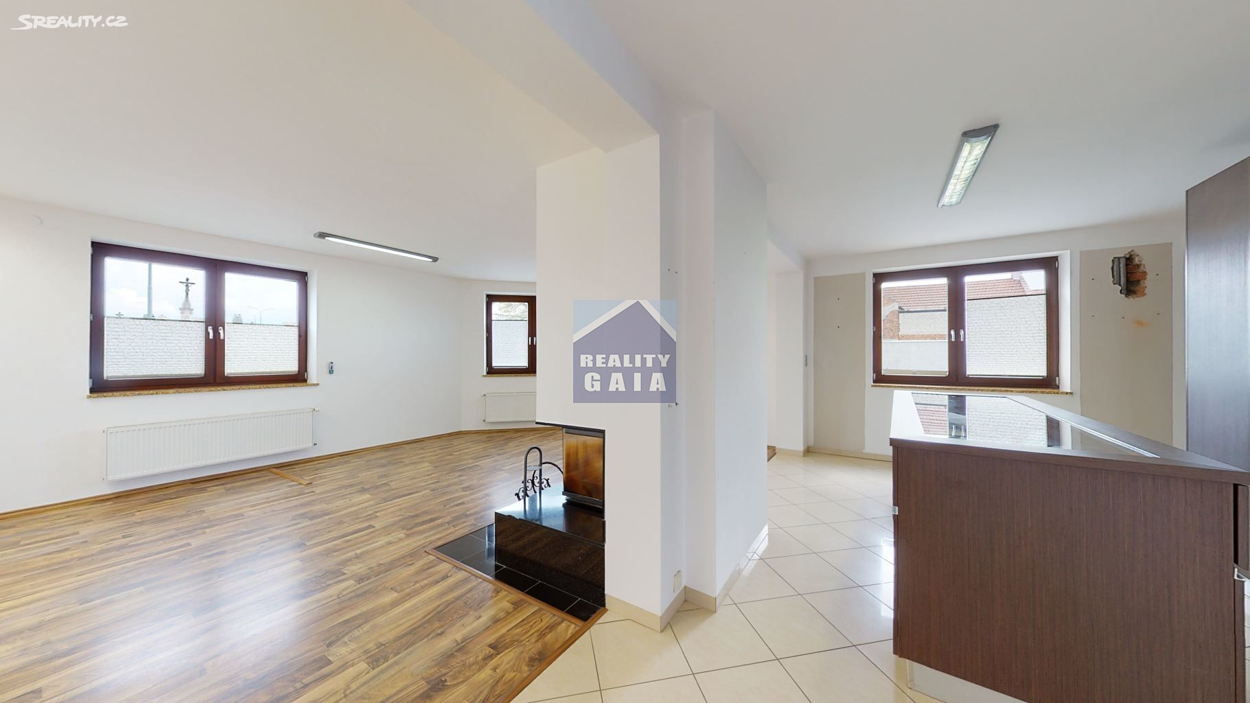Prodej  rodinného domu 280 m², pozemek 377 m², Ostrožská, Veselí nad Moravou - Milokošť