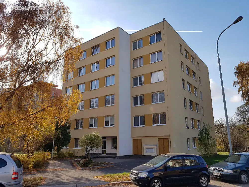 Pronájem bytu 1+kk 32 m², Akátová, Praha 8 - Kobylisy