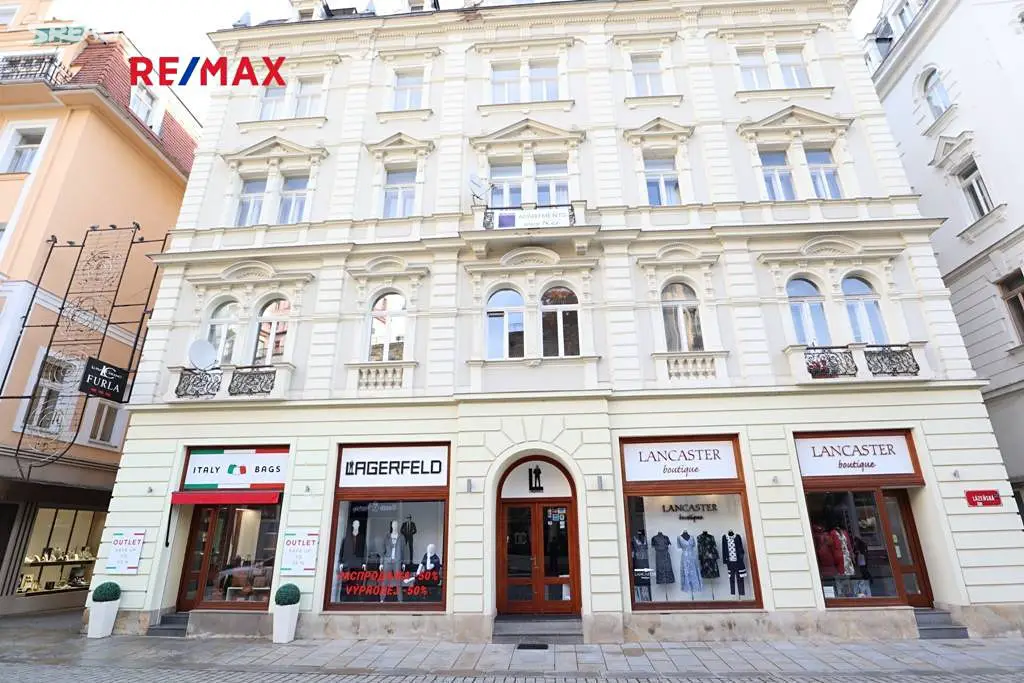 Pronájem bytu 3+1 110 m², Lázeňská, Karlovy Vary