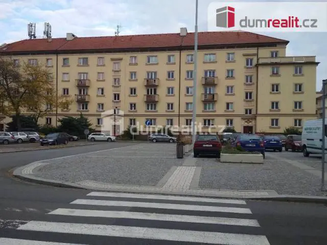 náměstí Dukelských hrdinů, Zelené Předměstí, Pardubice