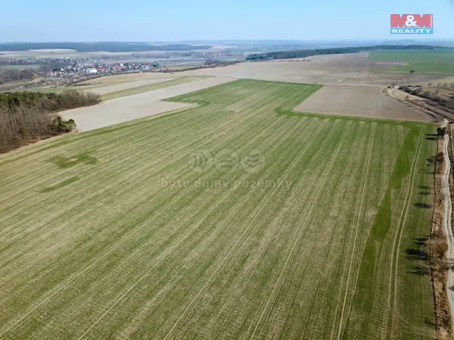 Skuhrov, Velký Borek, Mělník