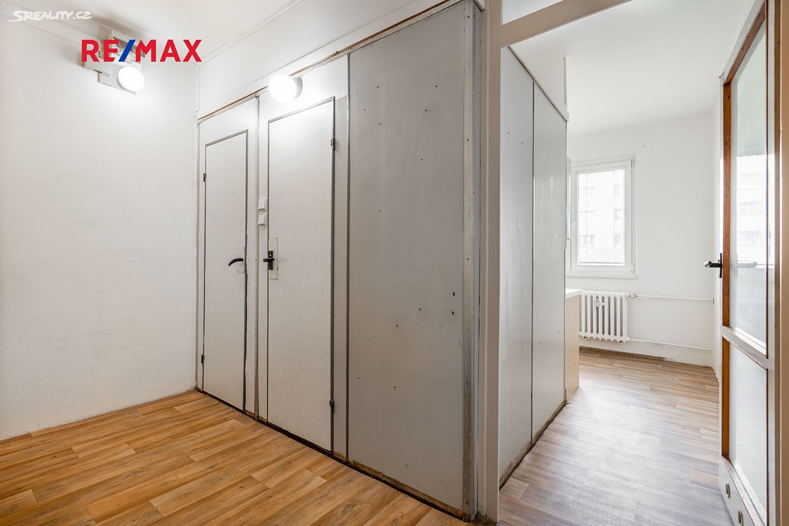 Prodej bytu 1+1 35 m², Budovatelů, Karlovy Vary