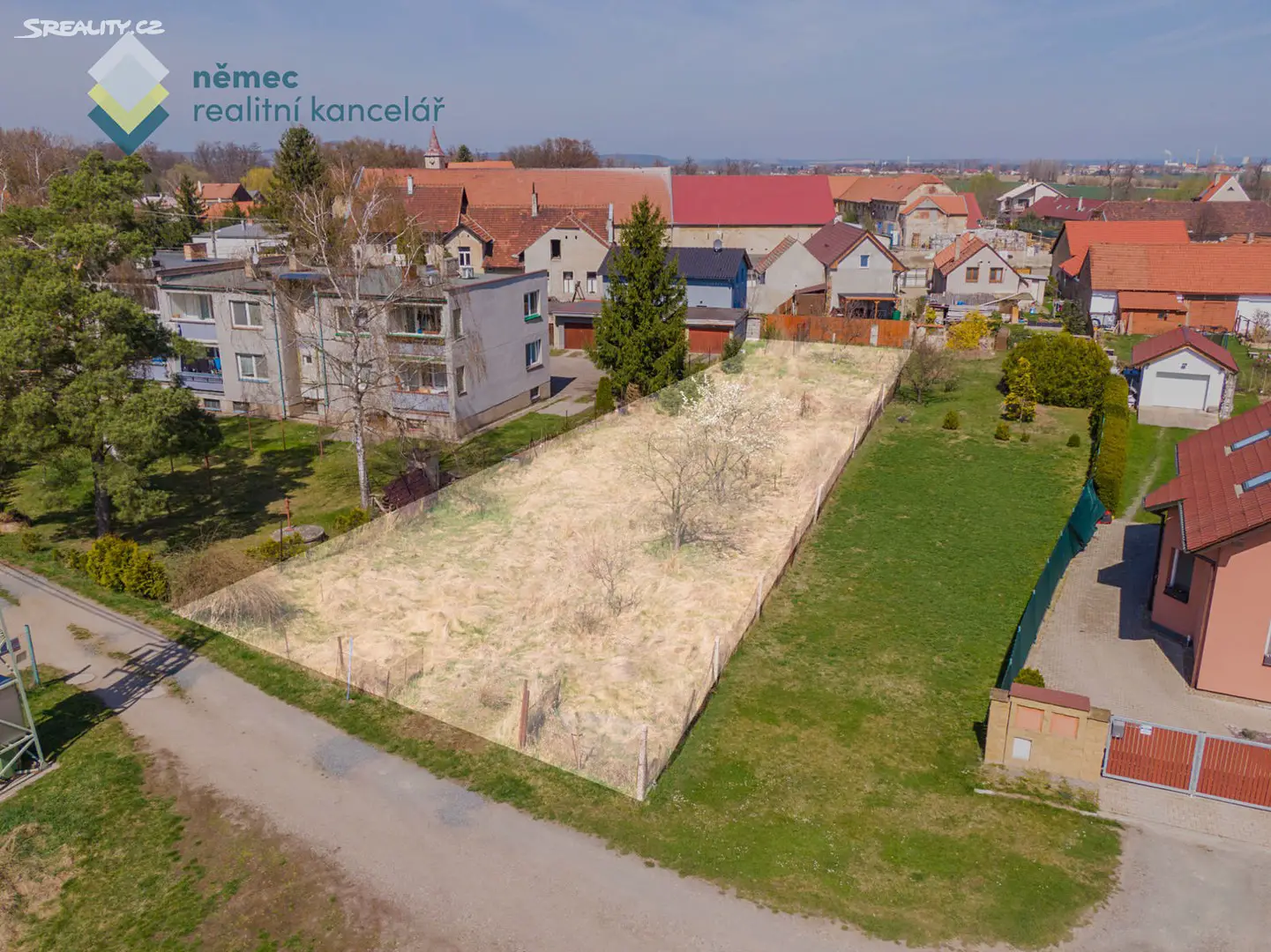 Prodej  stavebního pozemku 694 m², Hostín u Vojkovic, okres Mělník