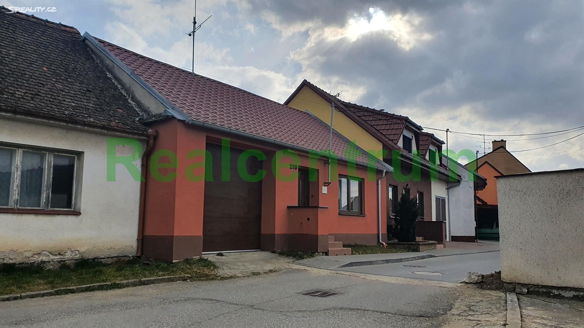 Prodej  rodinného domu 70 m², pozemek 562 m², Uherčice, okres Břeclav