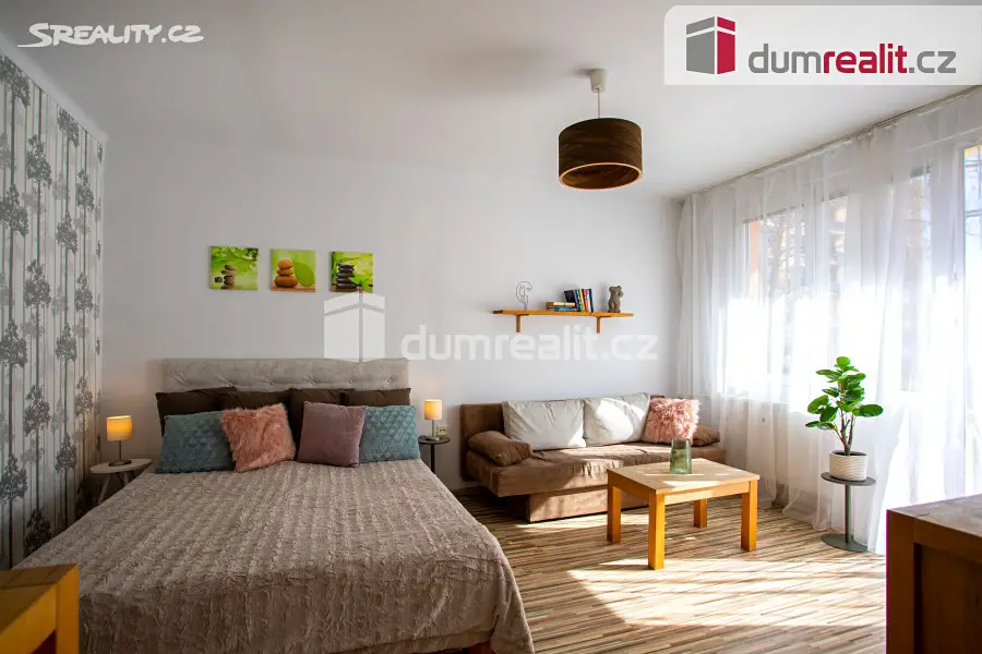 Pronájem bytu 1+1 38 m², T. G. Masaryka, Český Krumlov - Latrán