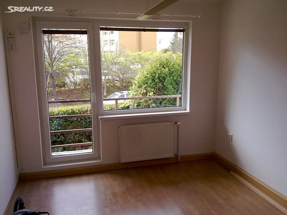 Pronájem bytu 3+1 100 m², U družstva Práce, Praha 4 - Braník