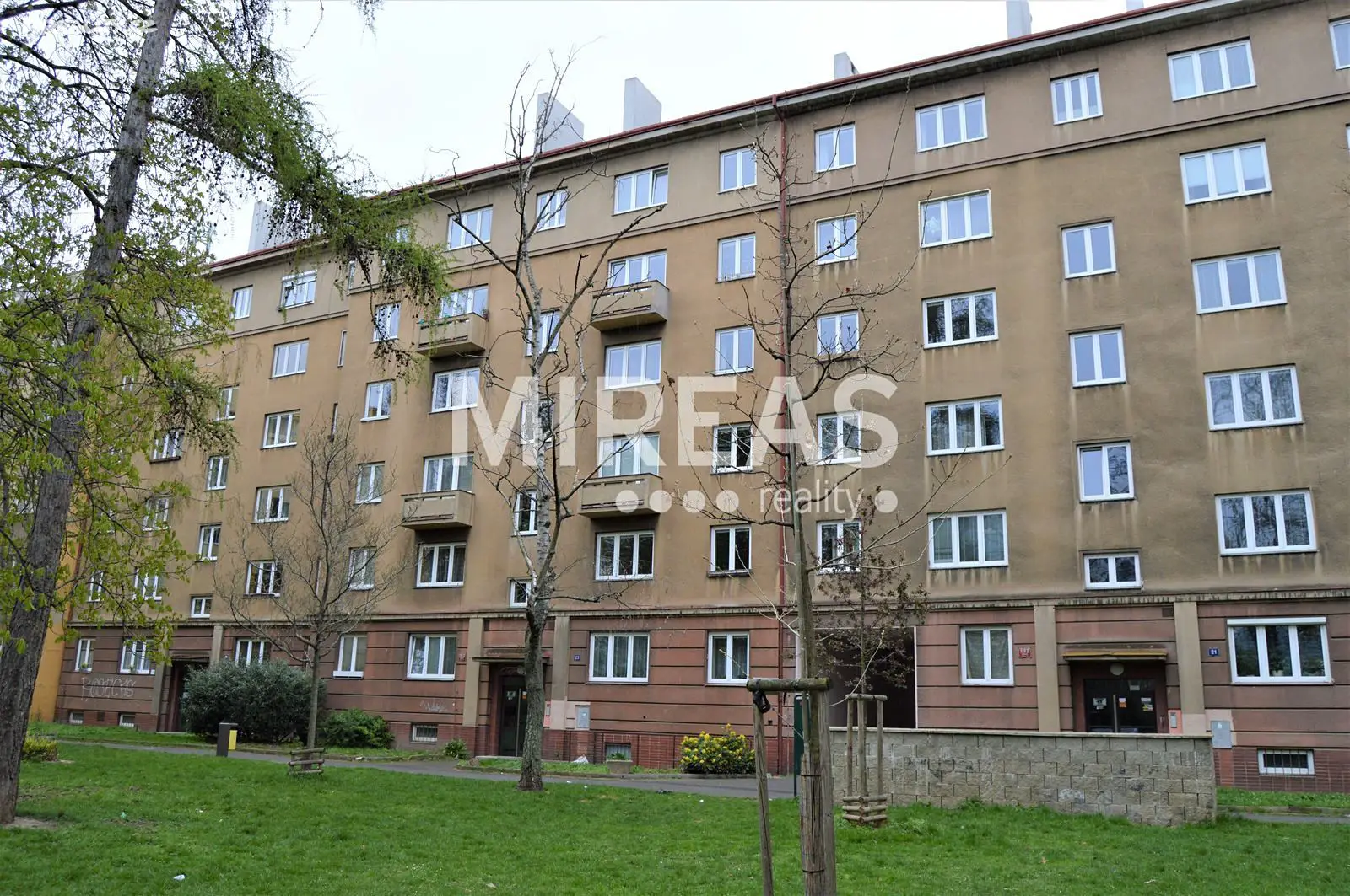 Pronájem bytu 3+kk 70 m², Sámova, Praha 10 - Vršovice