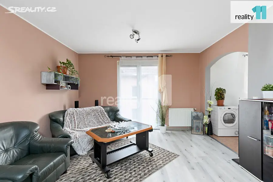 Prodej bytu 2+1 63 m², U Školky, Nupaky