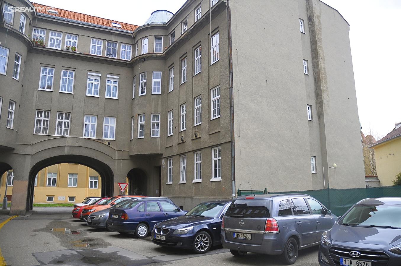 Prodej bytu 2+1 98 m², Podjezd, Prostějov
