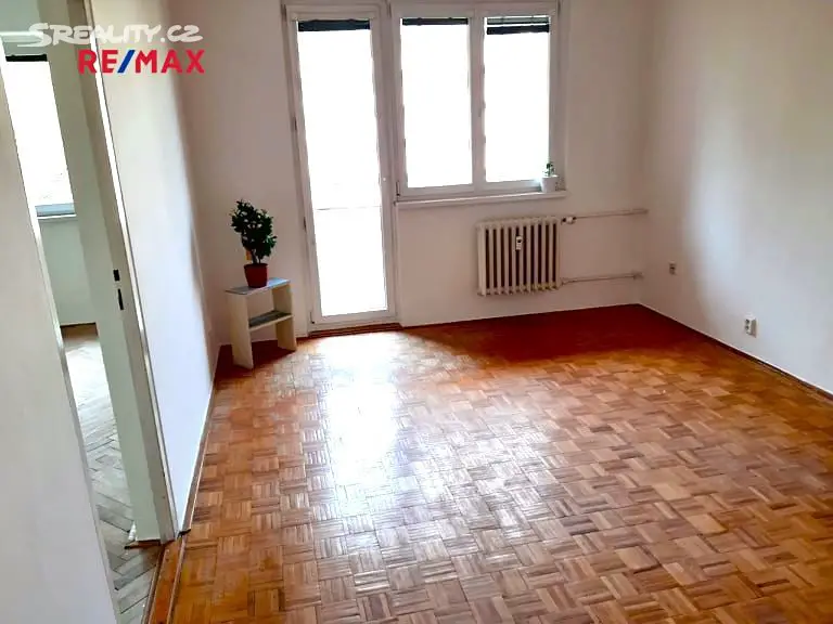 Prodej bytu 3+1 71 m², Obchodní, Uherský Brod