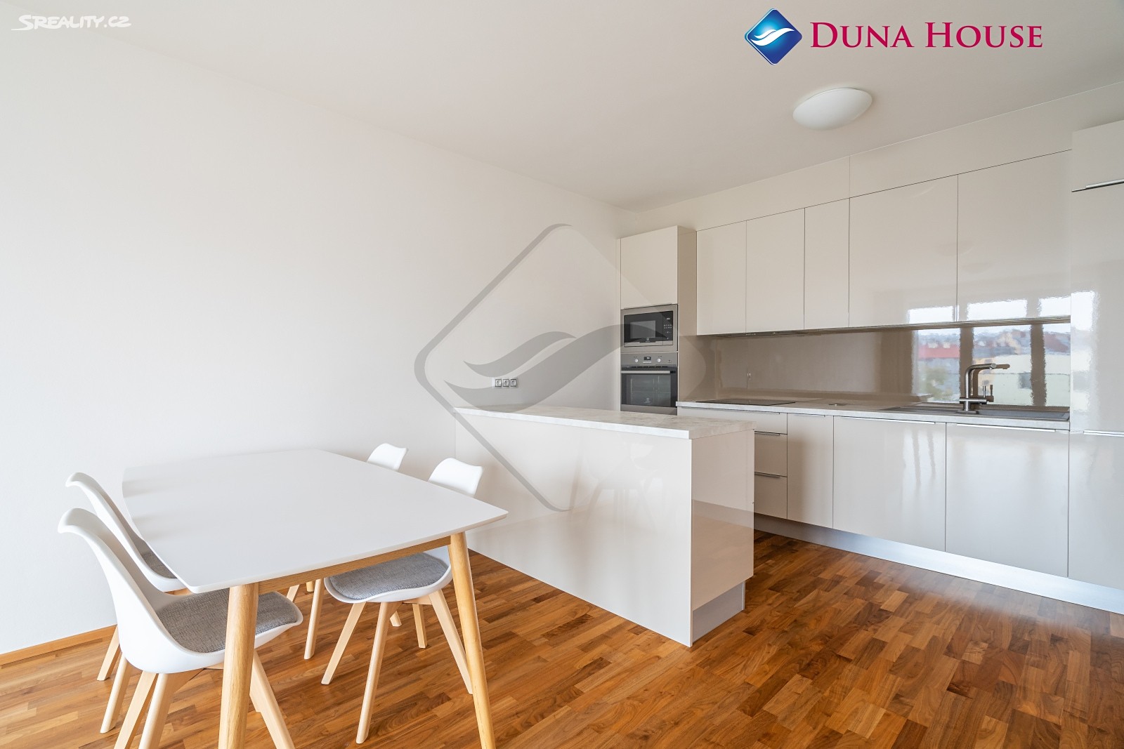 Prodej bytu 3+kk 95 m², Vojenova, Praha 8 - Libeň