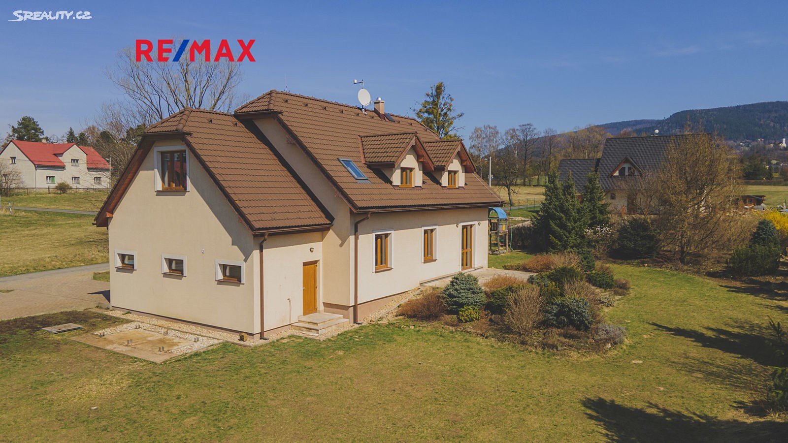 Prodej  rodinného domu 270 m², pozemek 2 138 m², Frýdlant nad Ostravicí - Nová Ves, okres Frýdek-Místek