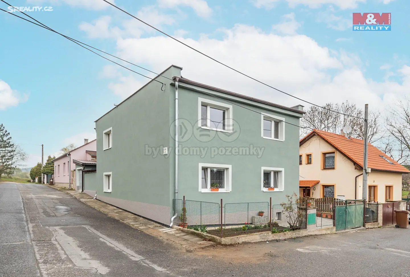 Prodej  rodinného domu 211 m², pozemek 268 m², Hrdlív, okres Kladno