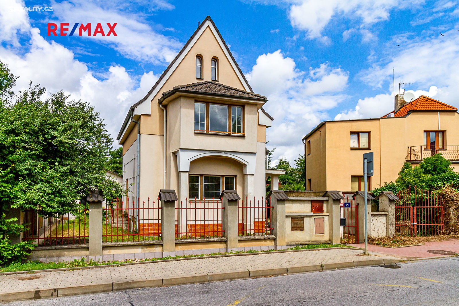 Prodej  rodinného domu 200 m², pozemek 574 m², Strojírenská, Praha 5 - Zličín
