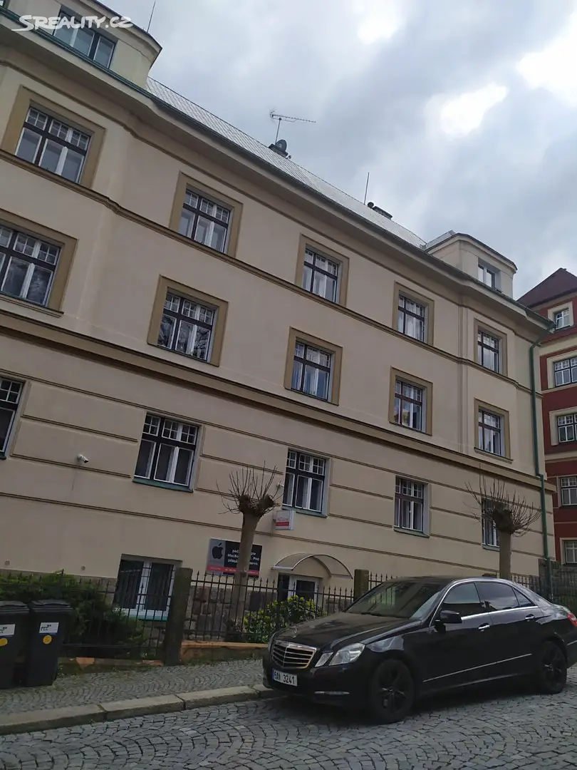 Pronájem bytu 2+1 60 m², Dobrovského, Liberec - Liberec II-Nové Město
