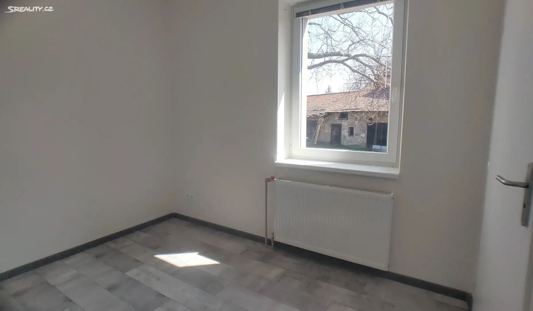 Pronájem bytu 2+kk 24 m², U stojanu, Praha 4 - Chodov