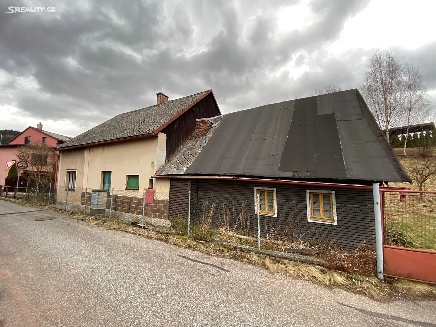 Prodej  rodinného domu 174 m², pozemek 380 m², Hronov - Zbečník, okres Náchod