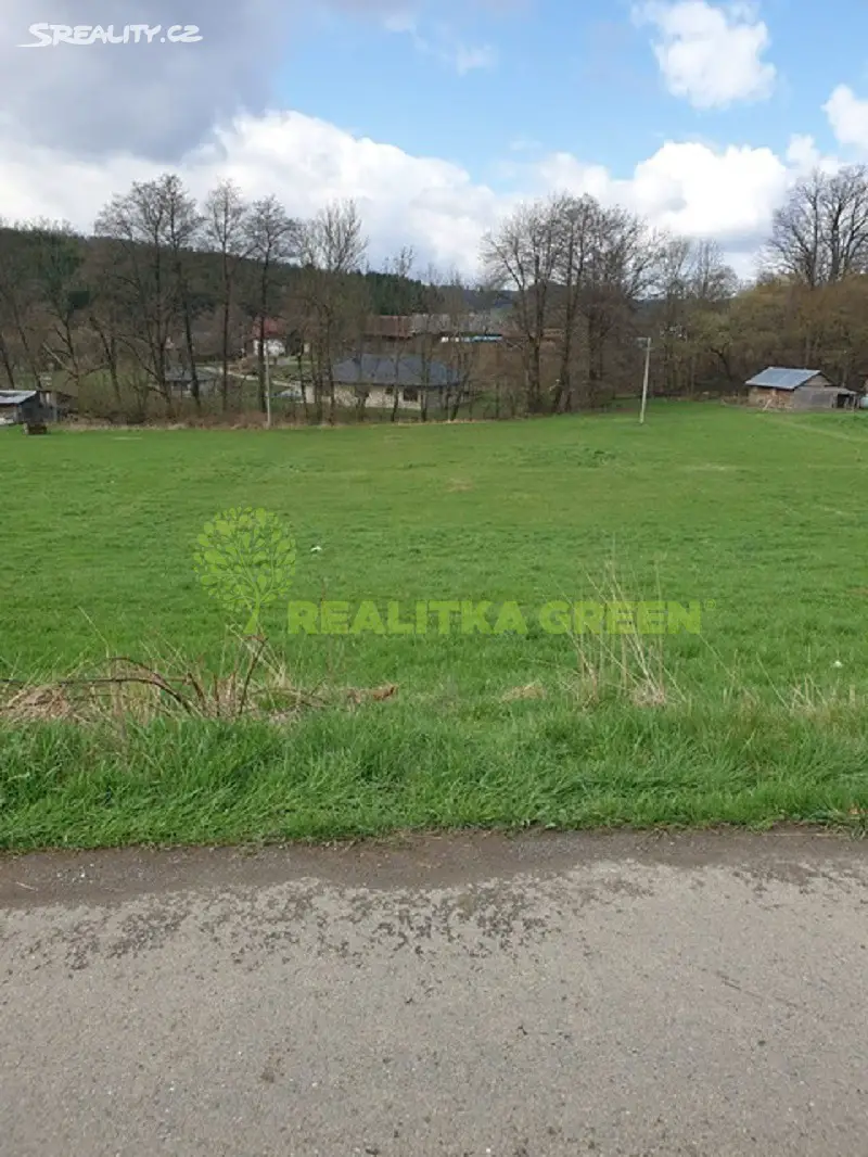 Prodej  stavebního pozemku 1 183 m², Hošťálková, okres Vsetín