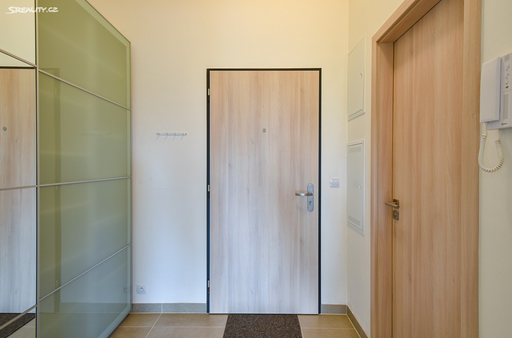 Pronájem bytu 1+kk 37 m², Bolevecká, Praha 10 - Horní Měcholupy