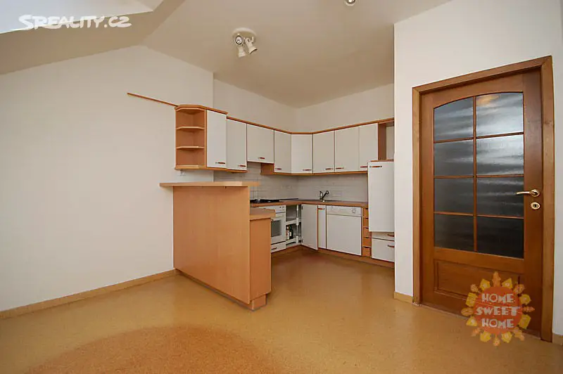 Pronájem bytu 3+1 110 m² (Podkrovní), Vinohradská, Praha 2 - Vinohrady