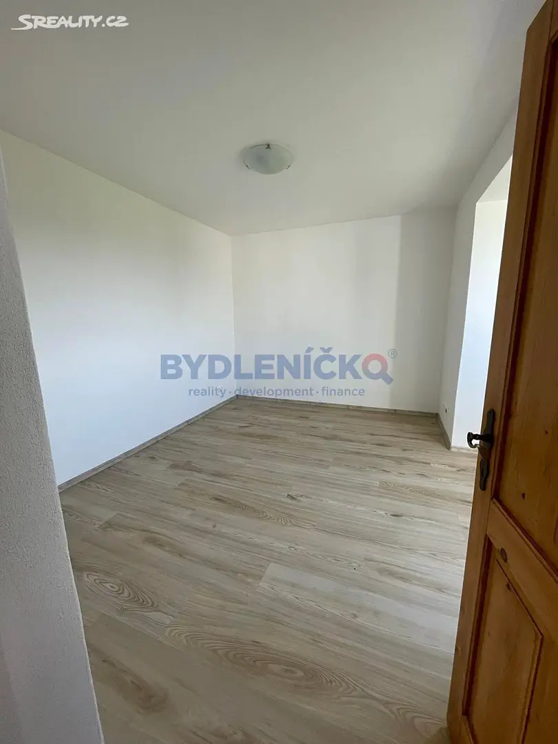 Pronájem bytu 2+1 68 m², Adamov, okres České Budějovice