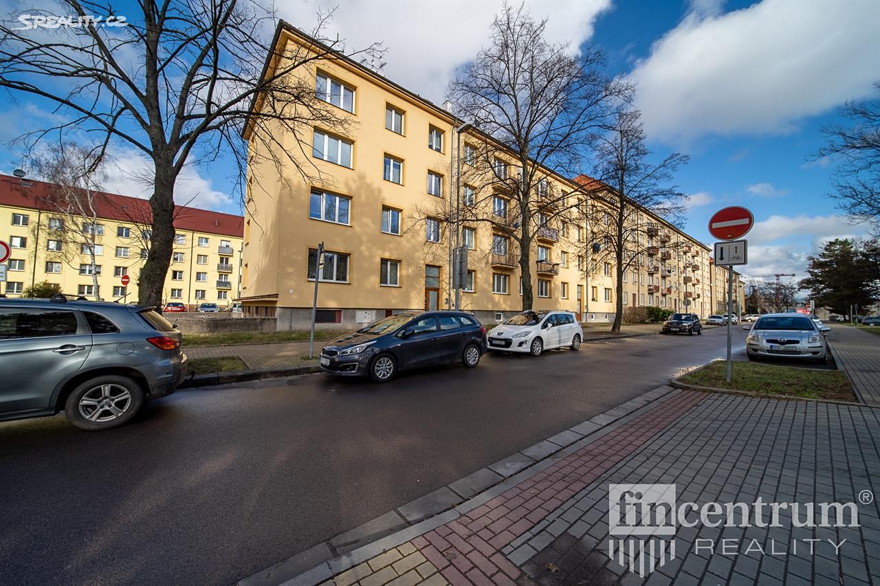 Pronájem bytu 3+1 64 m², Benešovo náměstí, Pardubice - Zelené Předměstí