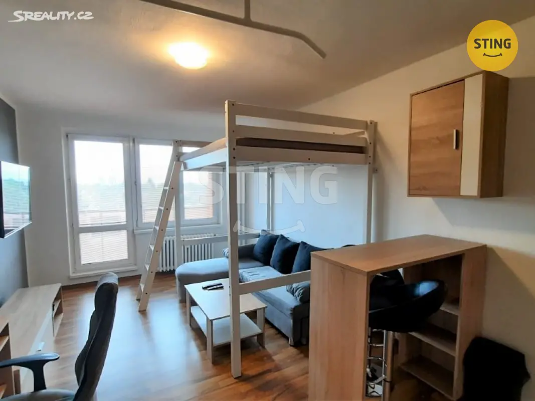 Pronájem bytu 1+kk 27 m², Na Obvodu, Ostrava - Vítkovice