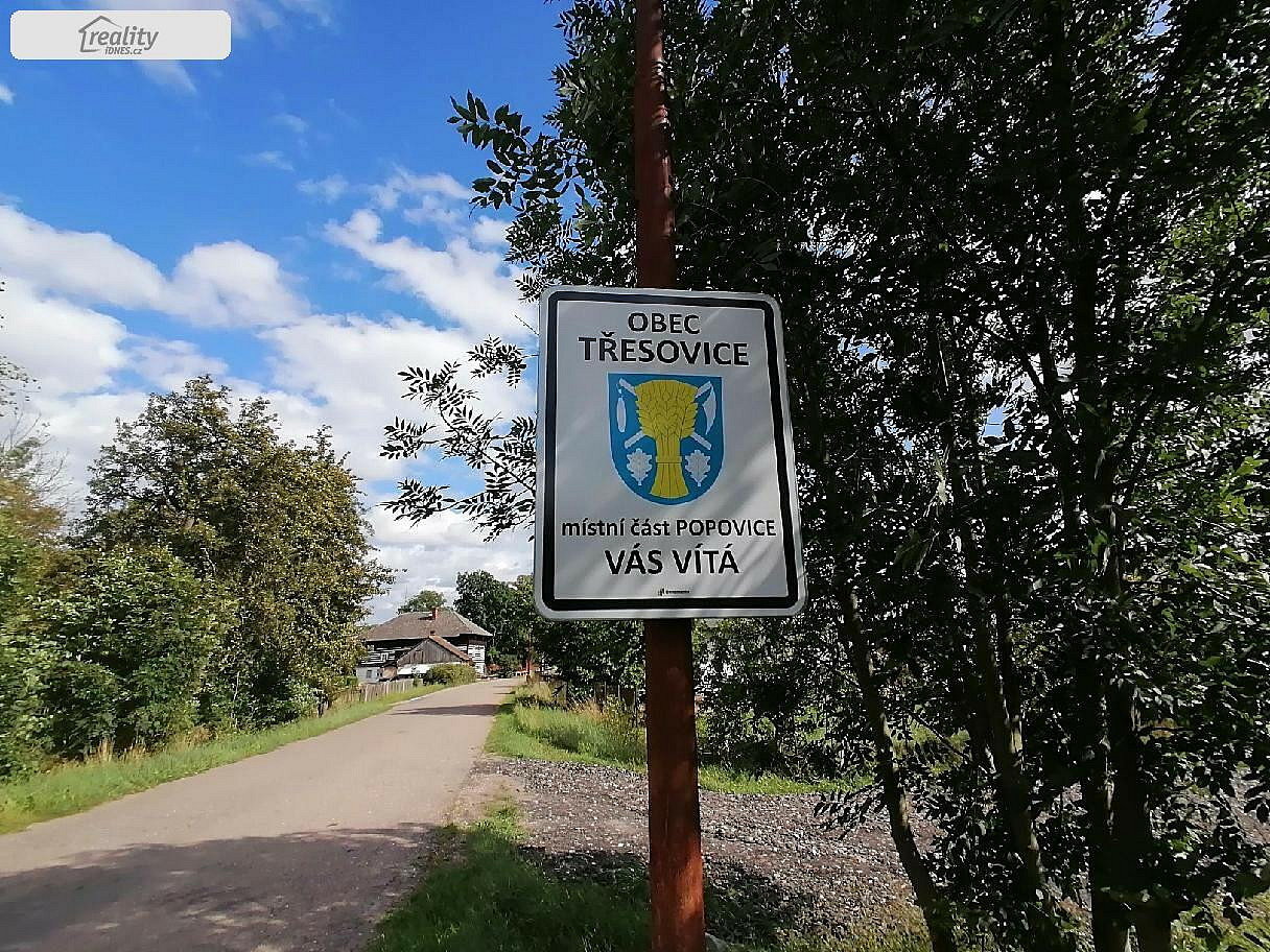 Třesovice - Popovice, okres Hradec Králové